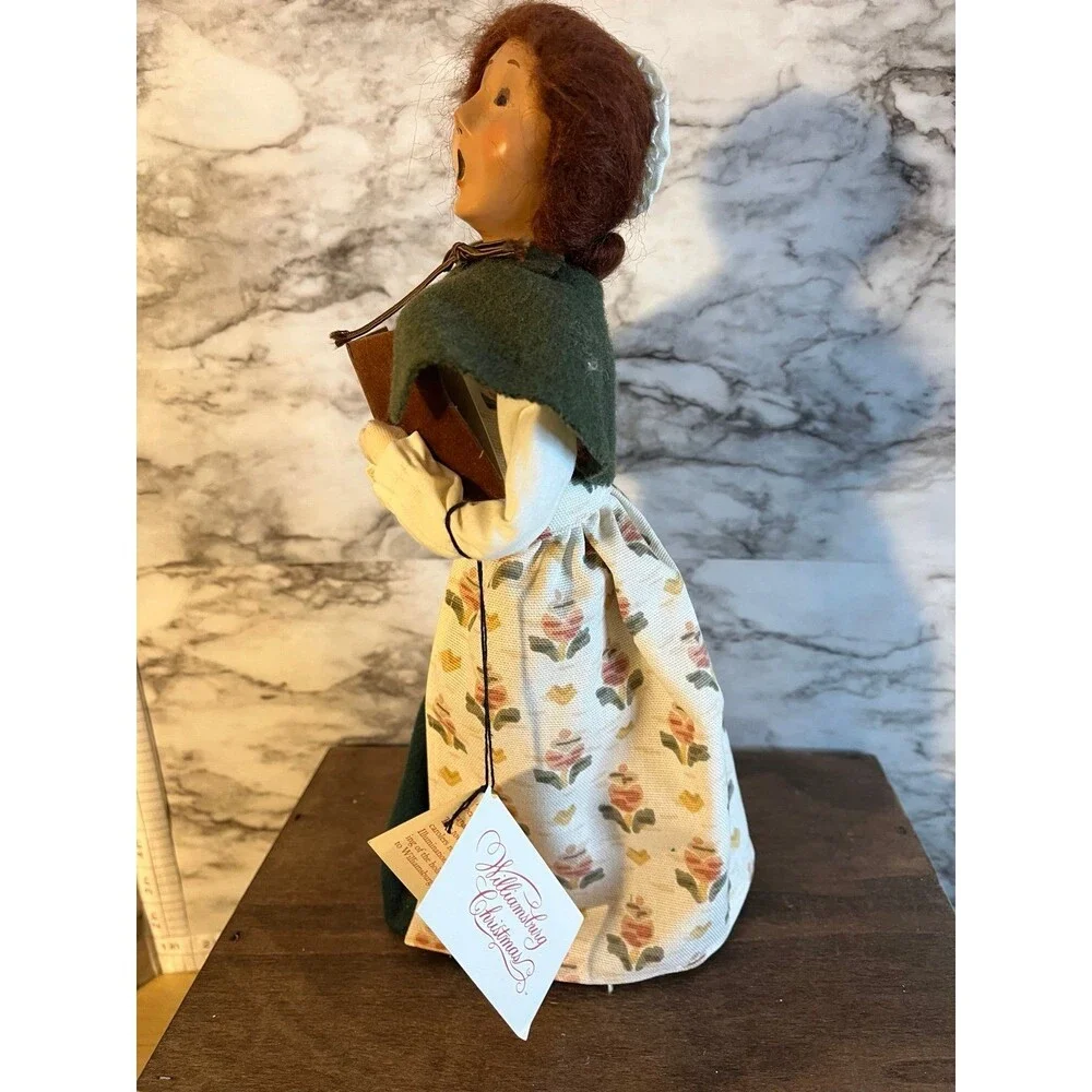 1998 Williamsburg Collection Byer’s Choice Caroler W/ Music Sheet